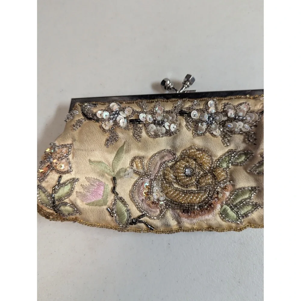 M.S.‎ Collections Beaded Floral Evening Clutch Purse Gold Tone Kiss Lock Frame - Picture 11 of 15